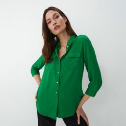 Zielona koszula z rękawami 3/4 - Zielony. Zielone koszule Mohito, bez wzorów, bez kołnierzyka, bez ramiączek. Za 99.99 zł.