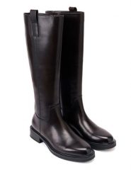 British Passport Skórzane kozaki w kolorze brązowym rozmiar: 37. Brązowe kozaki British Passport, na zimę, bez wzorów, bez obcasa, bez zapięcia. Za 592.99 zł.