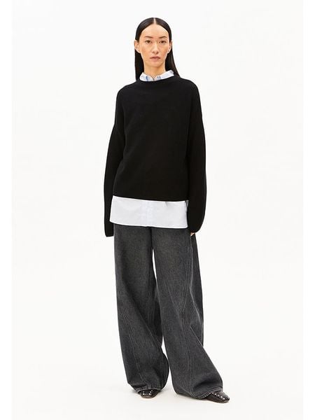 Armedangels Sweter ''Merinaa'' w kolorze czarnym rozmiar: S. Czarne swetry ARMEDANGELS, s, bez wzorów, z bawełny, bez ramiączek. Za 189.95 zł.