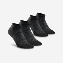 Skarpety turystyczne Quechua Hike 100 krótkie 2 pary. Czarne skarpetki QUECHUA, bez wzorów, z bawełny. Za 34.99 zł.