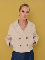 Kurtka z ozdobnymi guzikami - kremowy. Białe kurtki Sinsay, l, bez wzorów, bez kaptura. Za 79.99 zł.