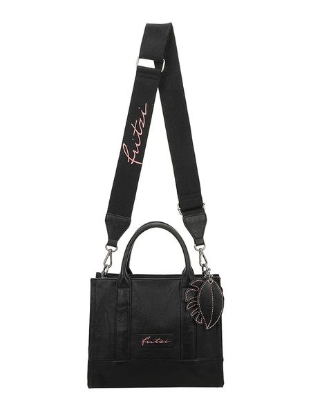 Fritzi aus Preußen Torebka w kolorze czarnym - 26 x 21 x 9 cm rozmiar: onesize. Czarne torebki klasyczne Fritzi aus Preußen, bez wzorów, z materiału, przez ramię, bez dodatków. Za 135.17 zł.