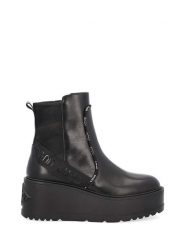 Liu Jo Skórzane botki w kolorze czarnym na platformie rozmiar: 38. Czarne botki Liu Jo, bez wzorów, ze skóry, bez obcasa, na platformie, bez zapięcia. Za 511.12 zł.