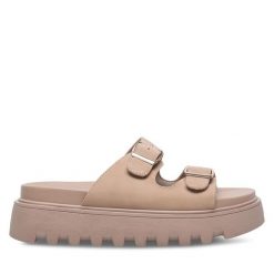 Klapki DeeZee. Brązowe klapki DeeZee, bez wzorów, bez obcasa, bez zapięcia. Za 129.99 zł.