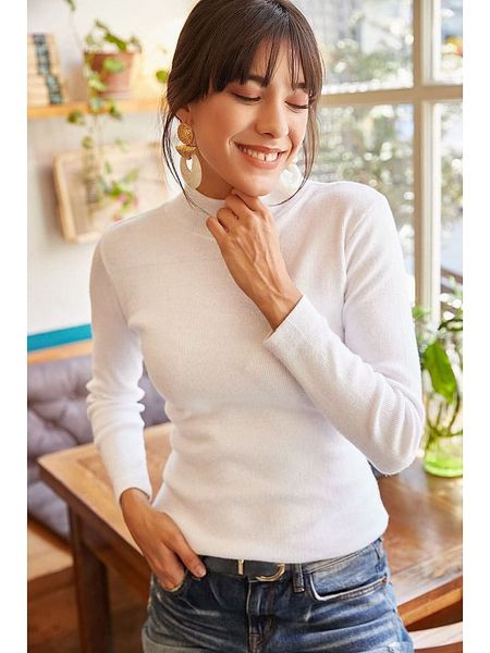 Olalook Sweter w kolorze białym rozmiar: onesize. Białe swetry Olalook, bez wzorów, z bawełny, bez ramiączek. Za 38.45 zł.