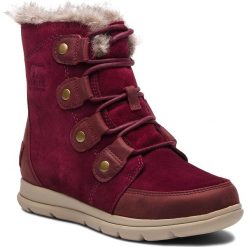 Śniegowce SOREL - Explorer Joan NL3039 Rich Wine Ancient Fossil 624. Czerwone śniegowce Sorel, z nubiku. Za 629.99 zł.