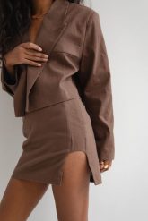 Mini spódniczka z lnem w kolorze BROWN - SOFIA-M. Brązowe spódnice Marsala, m, bez wzorów, z bawełny, klasyczne, mini, dopasowane. Za 189.90 zł.