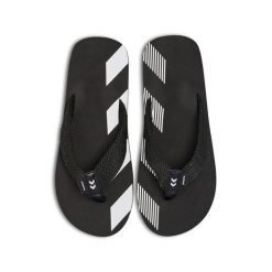 Klapki w jodełkę Hummel Sport. Czarne klapki Hummel, bez wzorów, sportowe, bez obcasa, bez zapięcia. Za 154.00 zł.