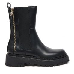 Botki Liu Jo. Czarne botki Liu Jo, bez wzorów, bez obcasa, na płaskiej podeszwie, bez zapięcia. Za 759.99 zł.