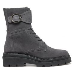 Botki Geox. Szare botki Geox, bez wzorów, bez obcasa, na płaskiej podeszwie, bez zapięcia. Za 439.99 zł.