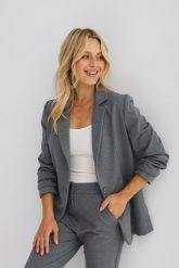 MARYNARKA NANCY SZARY MELANŻ XS - Flawless. Szare marynarki i żakiety Flawless, s, bez wzorów, biznesowe, bez ramiączek. Za 520.00 zł.