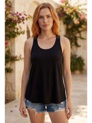 SOULSHAE Top w kolorze czarnym rozmiar: S/M. Czarne topy sportowe SOULSHAE, m, bez wzorów, z wiskozy. Za 86.95 zł.