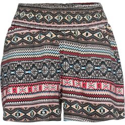 Spodenki dresowe bonprix czarny z nadrukiem. Czarne szorty sportowe bonprix, z nadrukiem, z dresówki. Za 34.99 zł.