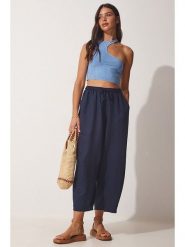 Happiness Istanbul Spodnie w kolorze granatowym rozmiar: 36. Niebieskie spodnie materiałowe Happiness Istanbul, bez wzorów, z materiału, z podwyższonym stanem. Za 62.03 zł.
