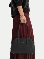 GINO ROSSI Torebka EO-LA-321-1050 Czarny. Czarne torebki klasyczne Gino Rossi, bez wzorów, ze skóry, bez dodatków. Za 399.99 zł.