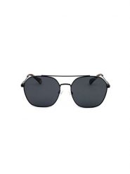 Polaroid Okulary przeciwsłoneczne unisex w kolorze czarnym rozmiar: 57. Czarne okulary przeciwsłoneczne Polaroid, bez wzorów, z tworzywa sztucznego, metalowe. Za 134.95 zł.