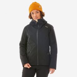 Kurtka narciarska damska Quechua 500. Czarne kurtki narciarskie WED'ZE, na zimę, xs, bez wzorów, z materiału, bez kaptura, narciarskie. Za 399.99 zł.