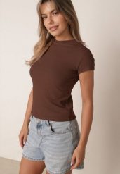 Brązowy Gładki T-shirt z Wiskozy ze Stójką w Minimalistycznym Stylu Deleus. Brązowe t-shirty Born2be, l, z aplikacjami, z jeansu, eleganckie, bez kołnierzyka, bez ramiączek. Za 39.99 zł.