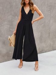 Milan Kiss Kombinezon w kolorze czarnym rozmiar: S. Czarne kombinezony Milan Kiss, s, bez wzorów, bez kołnierzyka, bez ramiączek. Za 187.95 zł.