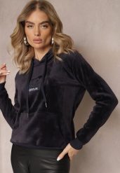 Granatowa Ocieplona Bluza Welurowa o Fasonie Kangurki z Napisem Meluia. Niebieskie bluzy Renee, l, z aplikacjami, z polaru, casualowe, bez ramiączek, z kapturem. W wyprzedaży za 87.99 zł.