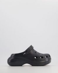 LEKKIE KLAPKI DAMSKIE DELFIN NERO GLI. Klapki Venezia, bez wzorów, bez obcasa, bez zapięcia. Za 119.00 zł.