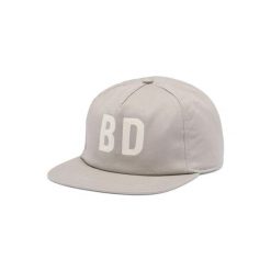 Czapka typu snapback Black Diamond. Brązowe czapki z daszkiem Black Diamond, bez wzorów. Za 203.50 zł.