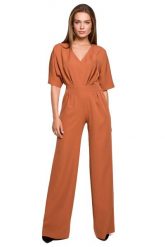 Elegancki Kombinezon z Szerokimi Nogawkami - Rudy. Brązowe kombinezony MOE, l, bez wzorów, z elastanu, eleganckie, bez kołnierzyka, bez ramiączek. Za 288.90 zł.
