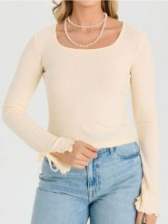 Bluzka z długim rękawem z domieszką wiskozy - żółty. Żółte bluzki Sinsay, l, bez wzorów, z wiskozy, bez kołnierzyka, bez ramiączek. Za 35.99 zł.