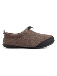 TRAVELIN' Kapcie "Back2Home" w kolorze jasnobrązowym rozmiar: 41. Brązowe kapcie Travelin', bez wzorów, z materiału. Za 214.70 zł.