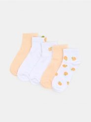 Bawełniane skarpetki z motywem brzoskwiń 5 pack - pomarańczowy. Brązowe skarpetki Sinsay, bez wzorów, z bawełny. Za 15.99 zł.