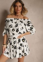 Biała Bluzka w Stylu Hiszpanki Ozdobiona Kwiatami Turisca. Białe bluzki Renee, l, bez wzorów, eleganckie, bez kołnierzyka, bez ramiączek. W wyprzedaży za 39.99 zł.