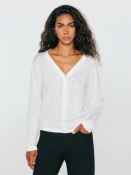 Kardigan damski biały camiliana 100. Białe swetry BIG STAR, l, bez wzorów, z bawełny, klasyczne, bez ramiączek. Za 159.99 zł.