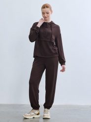BGN Bluza w kolorze brązowym rozmiar: 34. Brązowe bluzy BGN, bez wzorów, bez ramiączek, z kapturem. Za 108.99 zł.