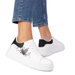 Biało-czarne sneakersy trampki sportowe damskie z nadrukiem białe. Białe trampki bez wzorów, z materiału, sportowe, przed kostkę, bez zapięcia. Za 84.03 zł.