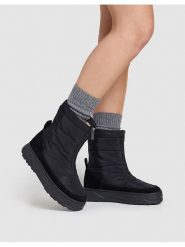 Pepe Jeans FOOTWEAR Botki zimowe "Kore" w kolorze czarnym rozmiar: 38. Czarne botki Pepe Jeans FOOTWEAR, bez wzorów, z jeansu, bez obcasa, na platformie, bez zapięcia. Za 174.43 zł.