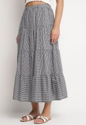 Czarno-Biała Bawełniana Spódnica Rozkloszowana w Kratę Stolitte. Czarne spódnice Born2be, l, bez wzorów, z bawełny, eleganckie, maxi, koszulowe. Za 119.99 zł.