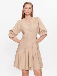 YAS Sukienka codzienna 26029985 Brązowy Regular Fit. Brązowe sukienki YAS, na co dzień, s, bez wzorów, z wiskozy, bez kołnierzyka, bez ramiączek, proste. Za 249.99 zł.