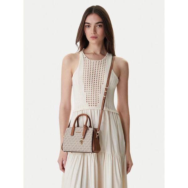 Torebka MICHAEL Michael Kors. Białe torebki klasyczne MICHAEL Michael Kors, bez wzorów, klasyczne, bez dodatków. Za 743.99 zł.