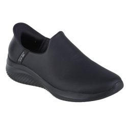 Buty sportowe Sneakersy damskie, Skechers Ultra Flex 3.0 - All Smooth Slip-ins. Czarne buty sportowe lifestyle Skechers, bez wzorów, bez zapięcia, trekkingowe. Za 448.43 zł.