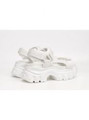 Replay Sandały w kolorze białym rozmiar: 40. Białe sandały Replay, bez wzorów, z otwartym noskiem, bez obcasa, na koturnie, bez zapięcia. Za 173.99 zł.