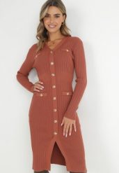 Brązowa Sukienka z Prążkowanej Dzianiny Dopasowana Neysa. Brązowe sukienki Born2be, na co dzień, bez wzorów, z dzianiny, eleganckie, bez kołnierzyka, bez ramiączek, midi, dopasowane. W wyprzedaży za 144.49 zł.