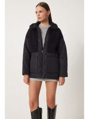 Happiness Istanbul Kurtka pikowana w kolorze czarnym rozmiar: L/XL. Czarne kurtki Happiness Istanbul, l, bez wzorów, bez kaptura. Za 104.99 zł.