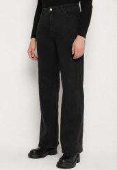 Czarne Jeansy o Szerokim Kroju z Regularnym Stanem Isomara. Czarne jeansy Born2be, bez wzorów, z jeansu, eleganckie. Za 129.99 zł.