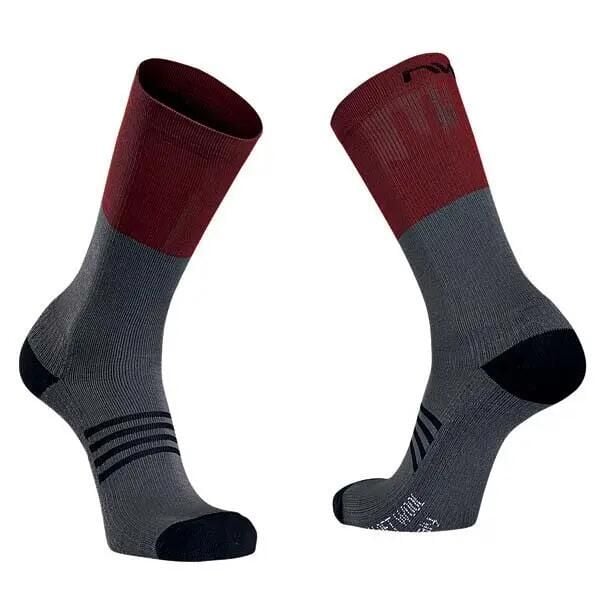 Skarpetki Northwave Extreme Pro High. Szare skarpetki Northwave, bez wzorów. Za 119.55 zł.