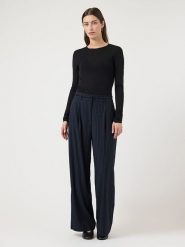 YAS Spodnie "Pimis" w kolorze granatowym rozmiar: 40. Niebieskie spodnie materiałowe YAS, bez wzorów, z materiału, z podwyższonym stanem. Za 185.32 zł.