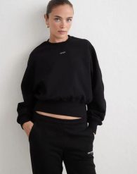 Damska bluza z dżerseju piqué, skrócona Sportif czarny. Czarne bluzy AIM'N, l, bez wzorów, z bawełny, sportowe, bez ramiączek, bez kaptura. Za 387.00 zł.