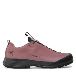 Buty do biegania adidas. Czarne buty do biegania adidas, bez wzorów, bez zapięcia, do biegania. Za 329.99 zł.