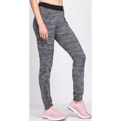 Szare Spodnie Dresowe Affirmative. Spodnie dresowe marki bonprix. Za 19.99 zł.