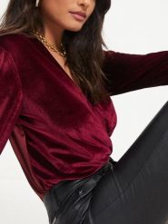 LA Angels Bluzka w kolorze czerwonym rozmiar: XL. Czerwone bluzki LA Angels, xl, bez wzorów, bez kołnierzyka, bez ramiączek. Za 113.99 zł.