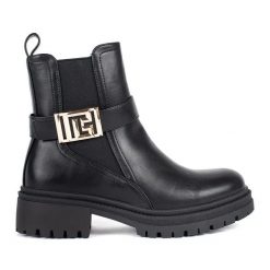 Seastar Czarne klasyczne botki z ozdobnym paskiem. Czarne botki bez wzorów, klasyczne, bez obcasa, bez zapięcia. Za 245.97 zł.